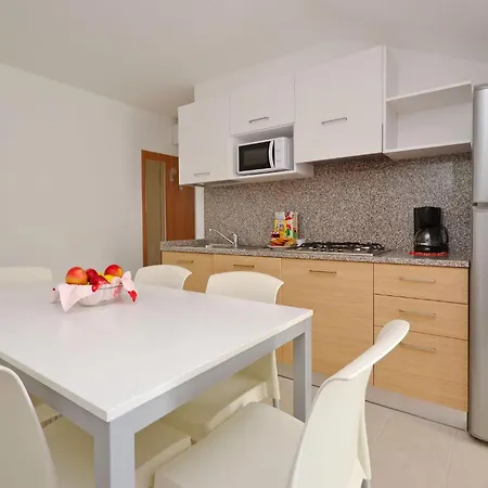 Apartment Cozy For Families With Balcony Lignano Sabbiadoro