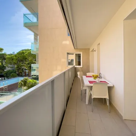 Apartment Cozy For Families With Balcony