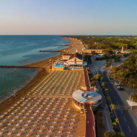 Cozy For Families With Balcony * Lignano Sabbiadoro